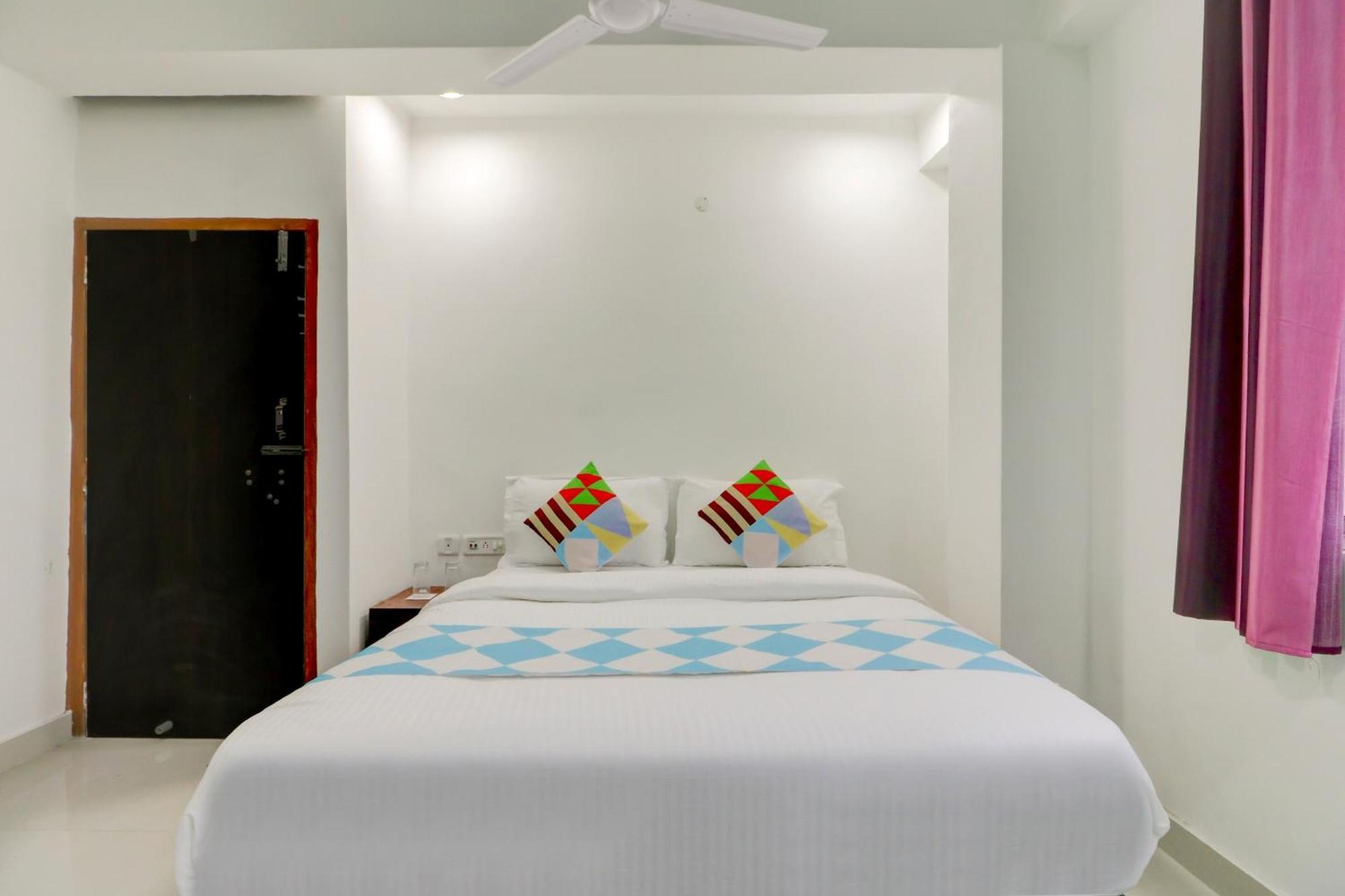 OYO Flagship 74641 Delightful Stay Em Byepass Calcutá Exterior foto
