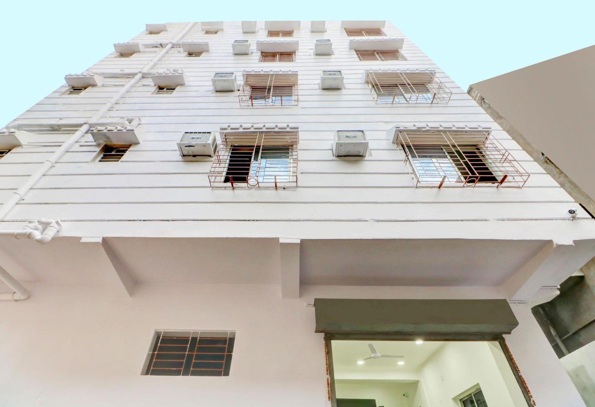 OYO Flagship 74641 Delightful Stay Em Byepass Calcutá Exterior foto